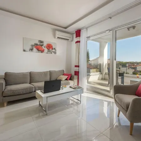 Viras Luxury Apartment