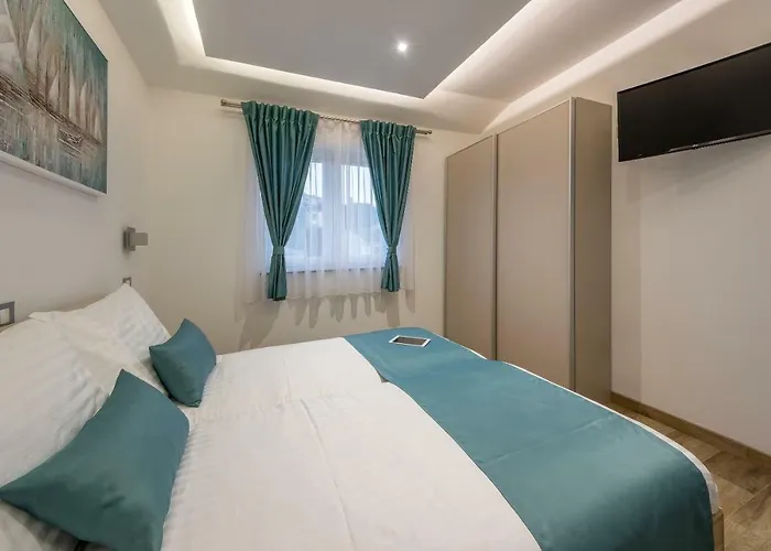 Viras Luxury Lägenhet *