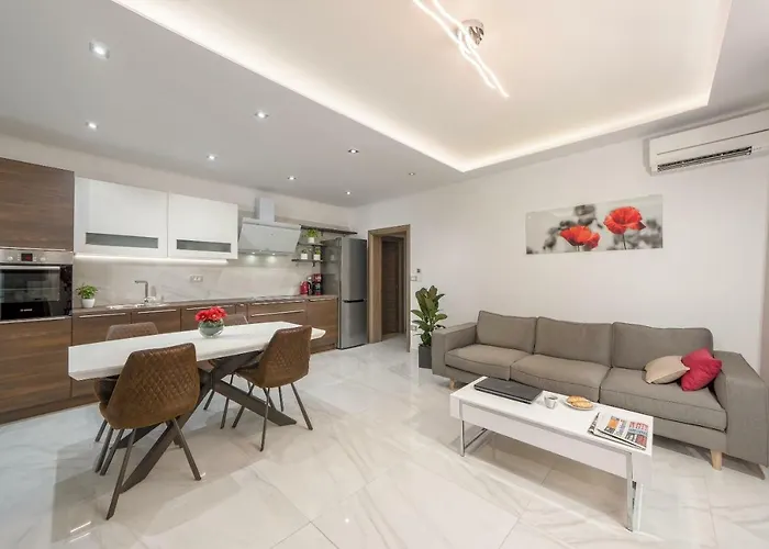 Viras Luxury Apartman Póla