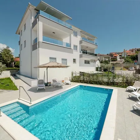 Viras Luxury Apartman Pula