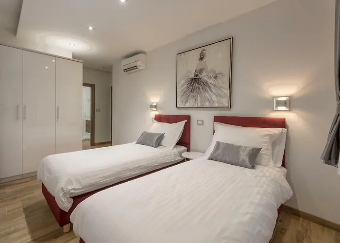 Viras Luxury Πούλα